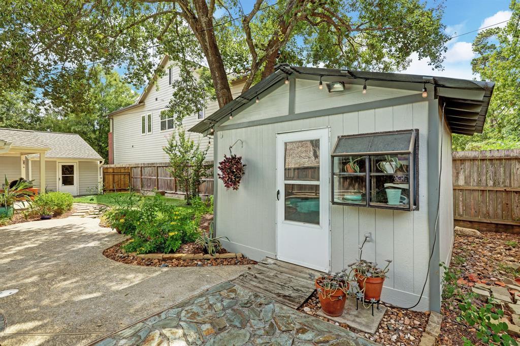 1706 Lamonte Ln