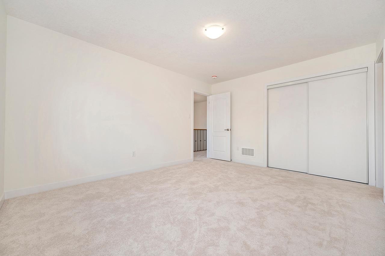 194 Aviron Cres