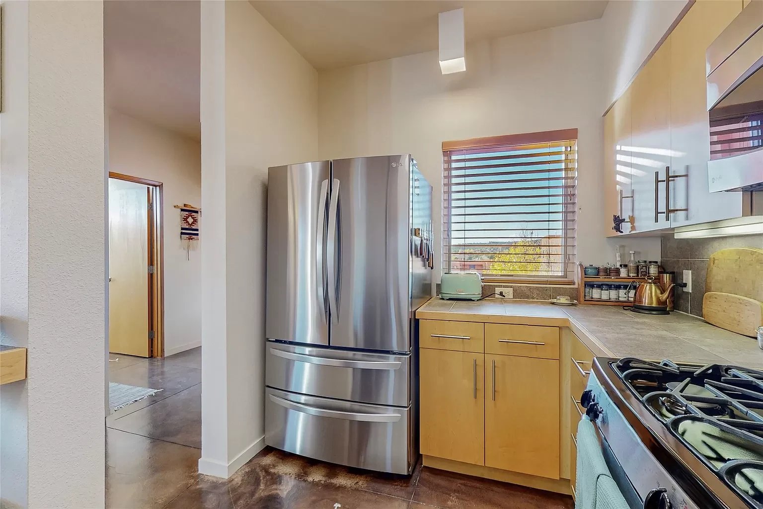 604 Avenida Villa Hermosa #201
