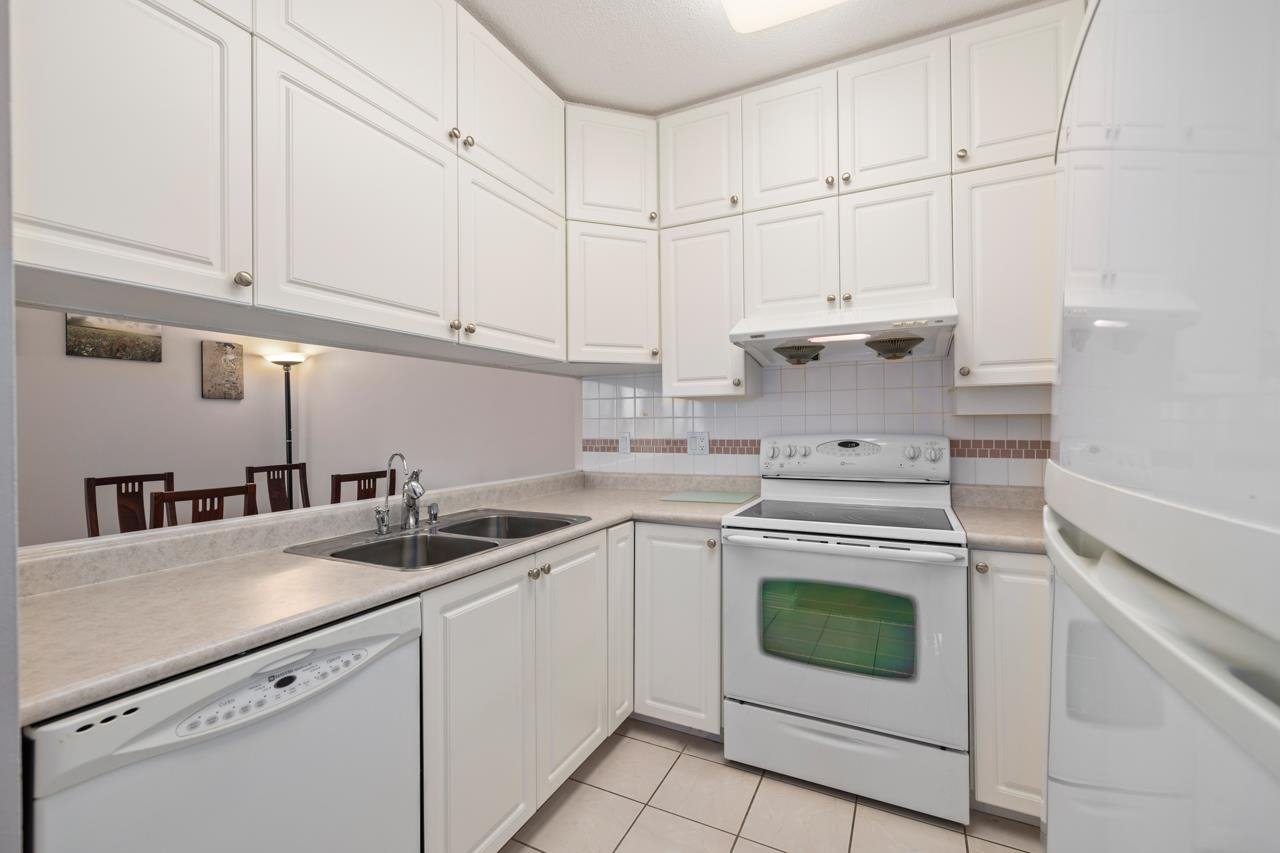 7F-6128 Patterson Ave