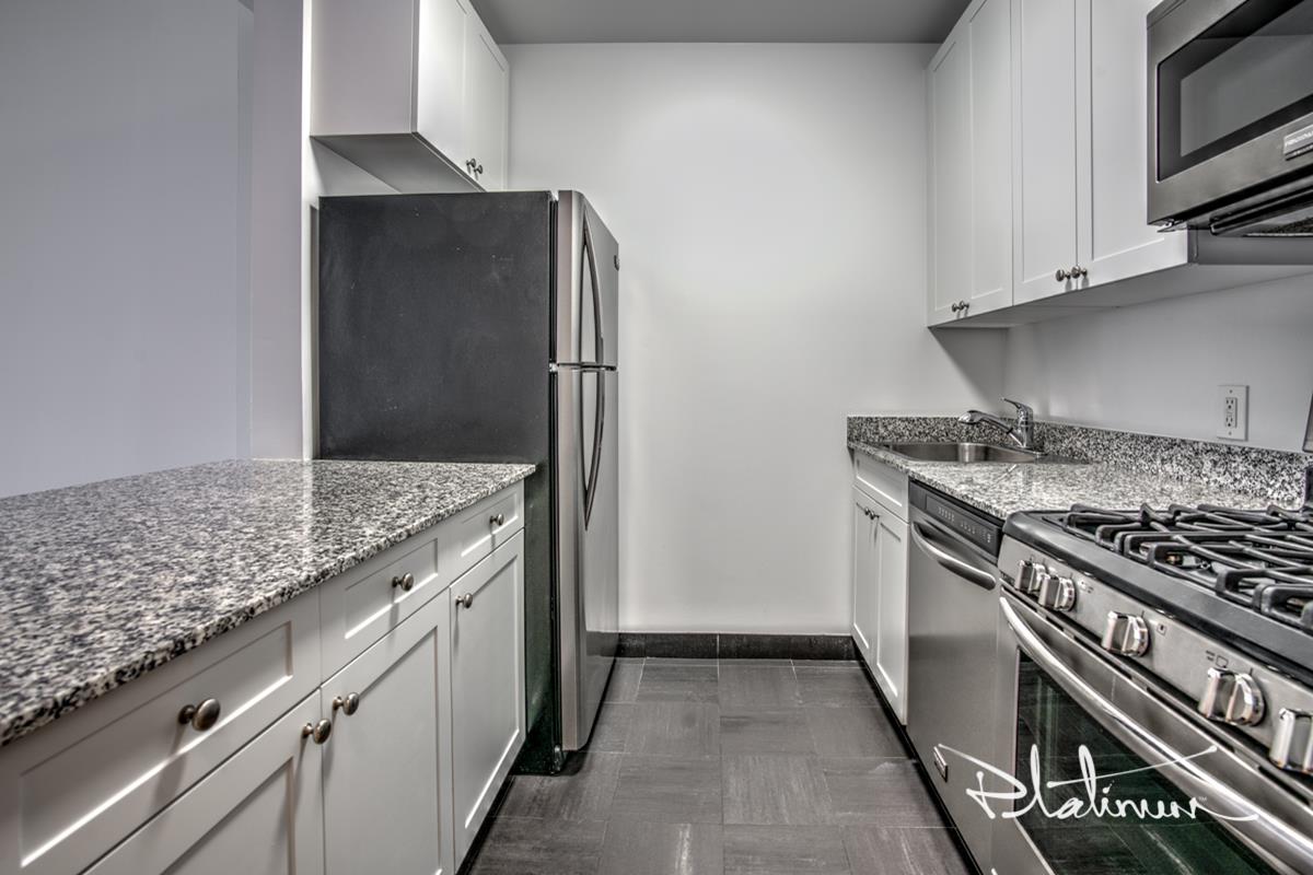 45 Wall Street, Apt 203