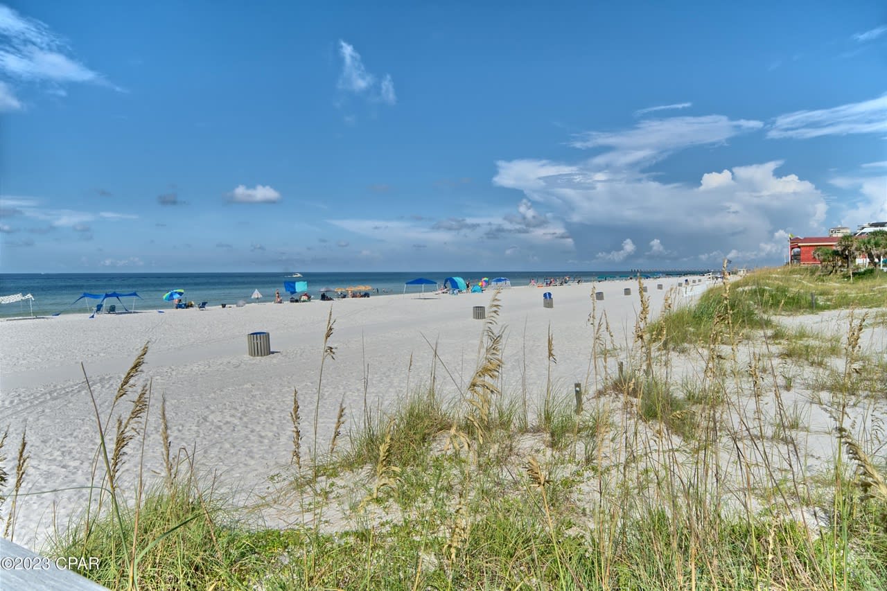 122 White Sandy Drive