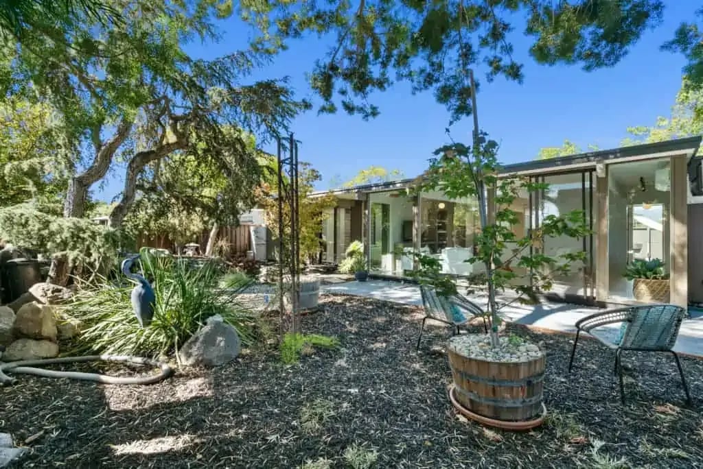 906 Hyde Avenue