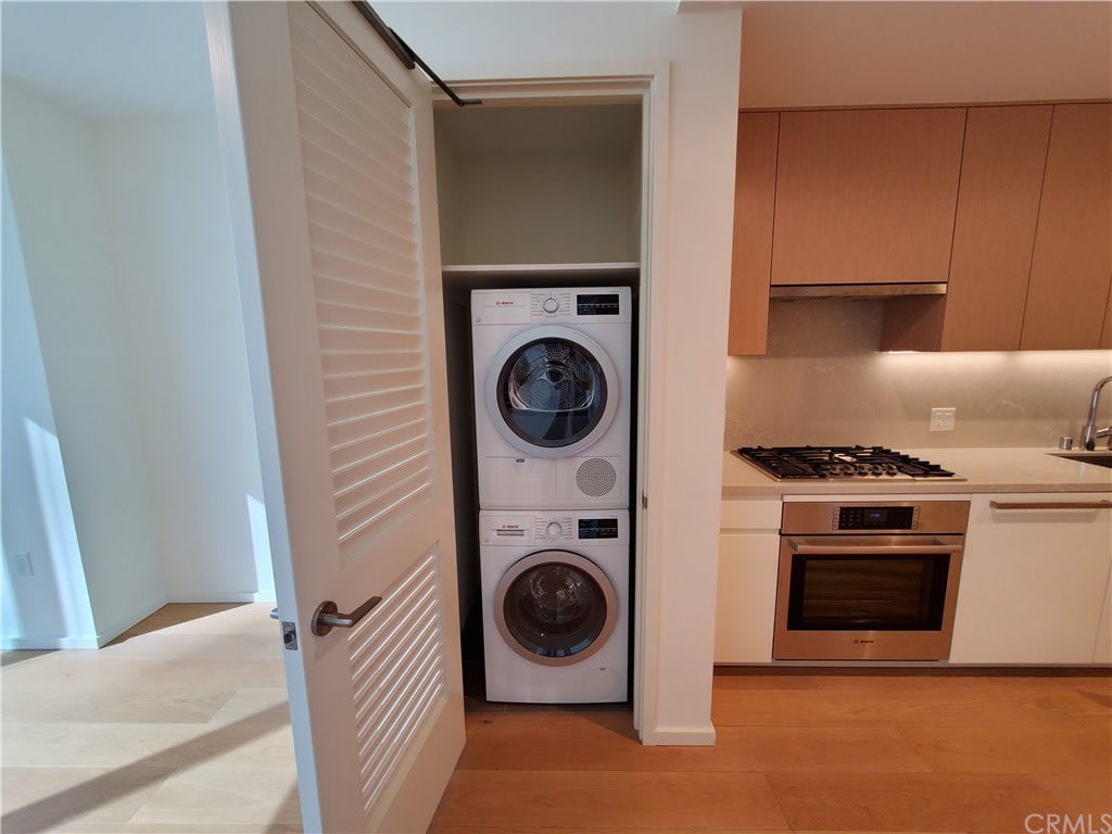 877 Francisco Street, Unit 1718
