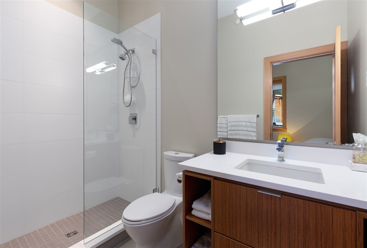 28-8400 Ashleigh Mcivor Dr