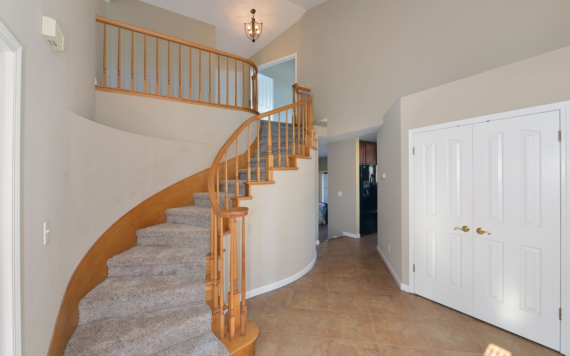 206 Chris St