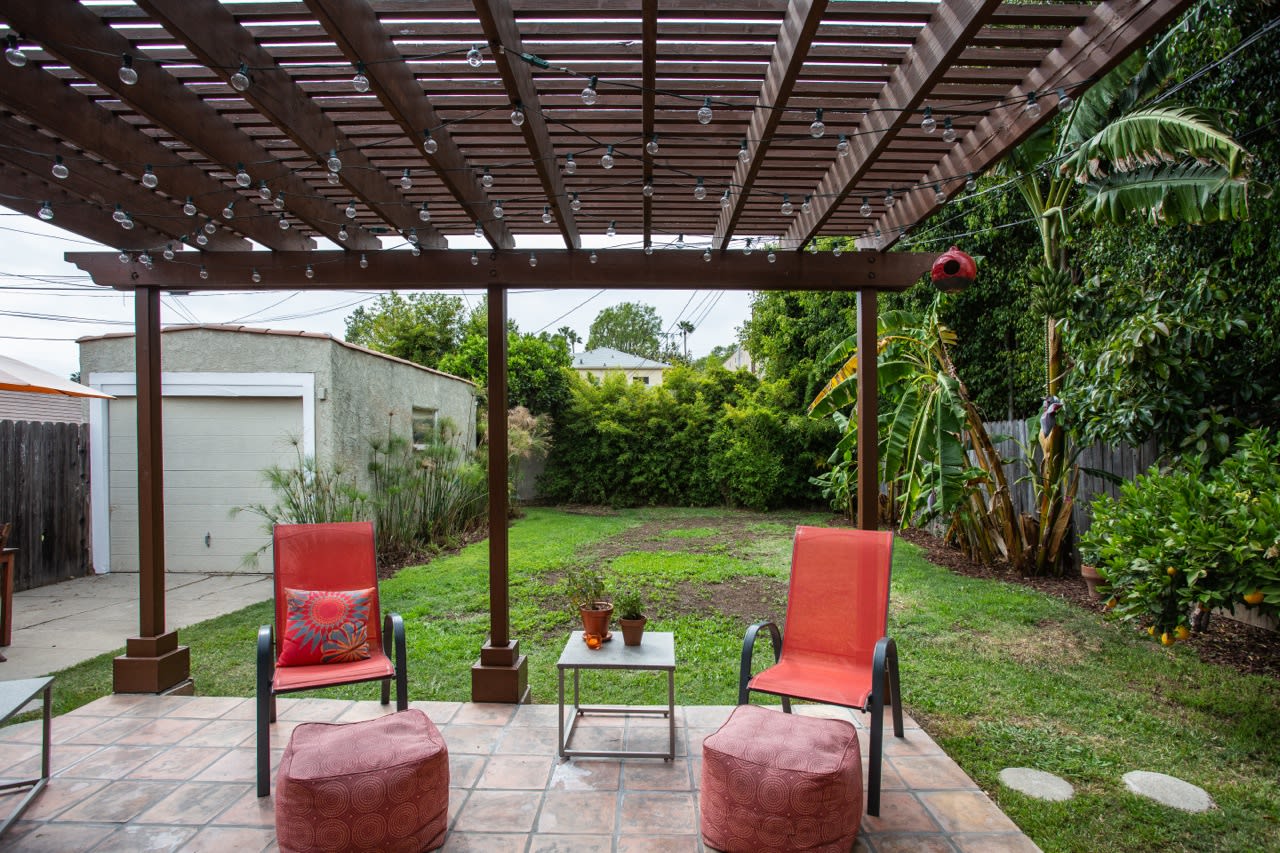 1215 S Cloverdale Ave