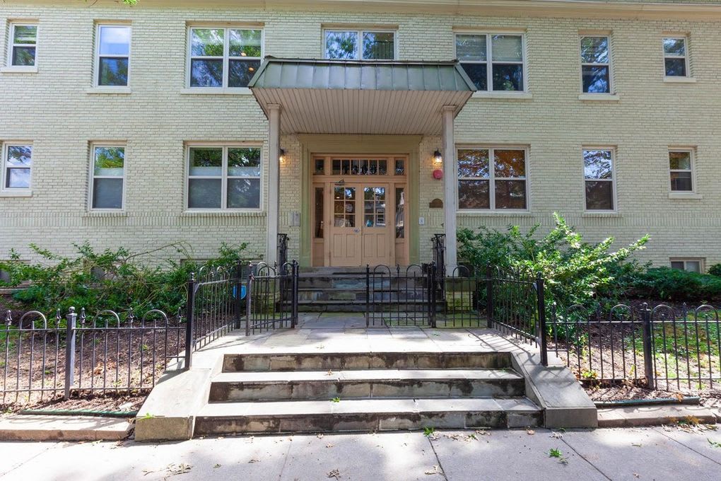 1300 TAYLOR ST NW #102