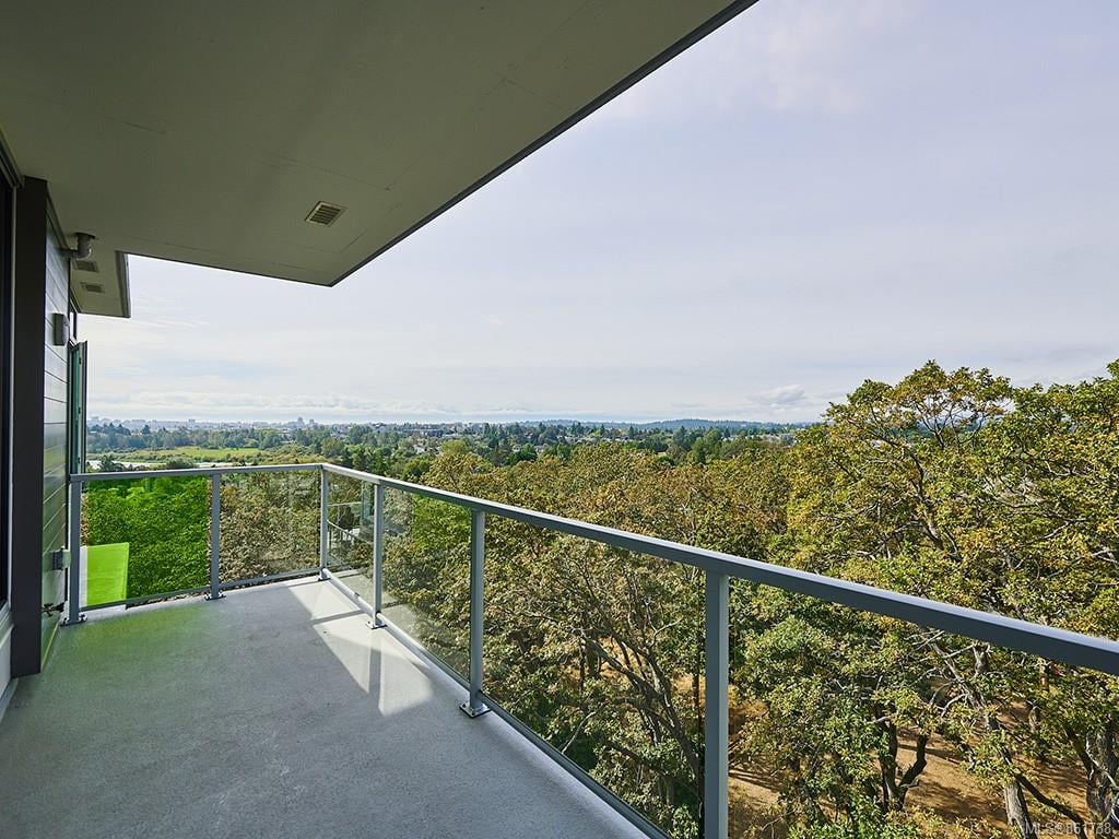 703-4009 Rainbow Hill Lane, Saanich