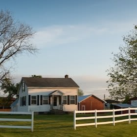 What Are Accessory Dwelling Units and How Can They Benefit You? 