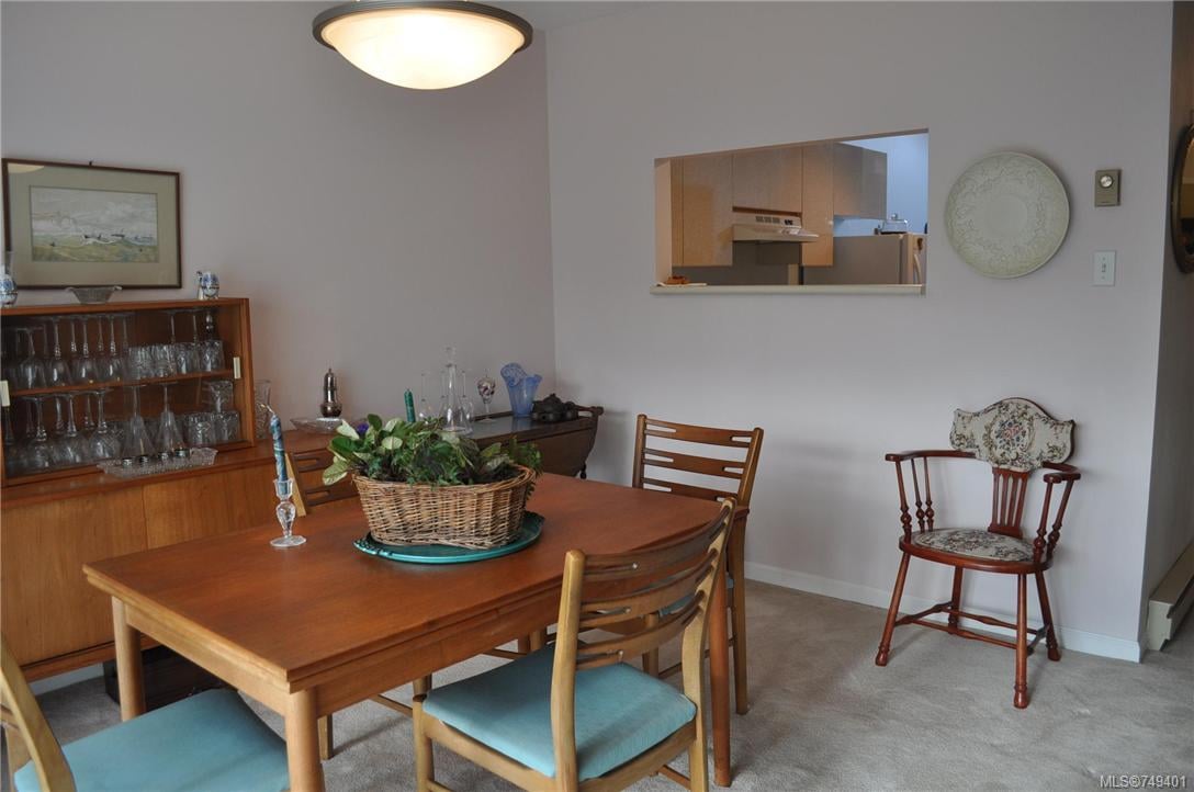 15-5110 Cordova Bay Rd