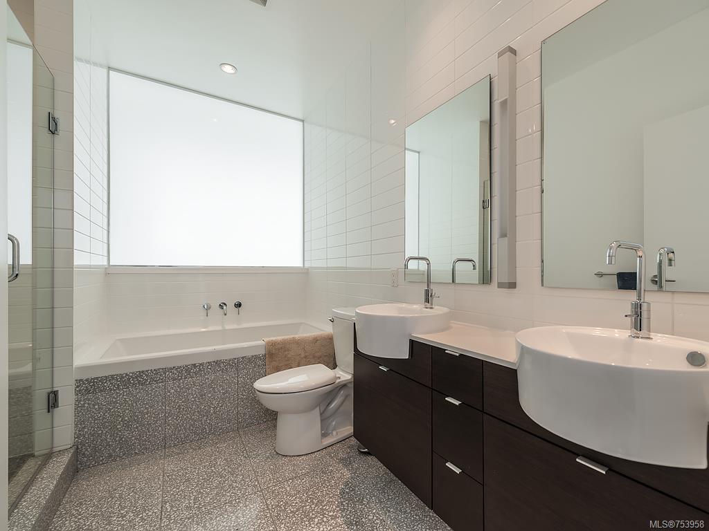 510-770 Fisgard St, Victoria