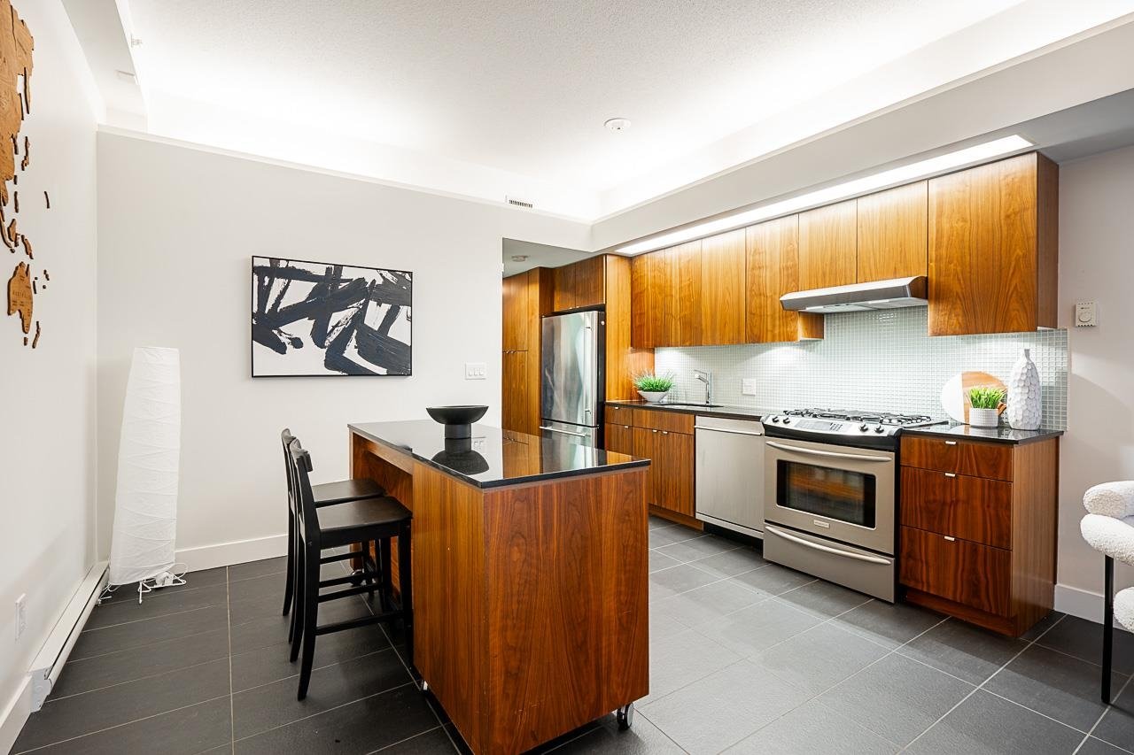 404-33 W Pender Street, Vancouver
