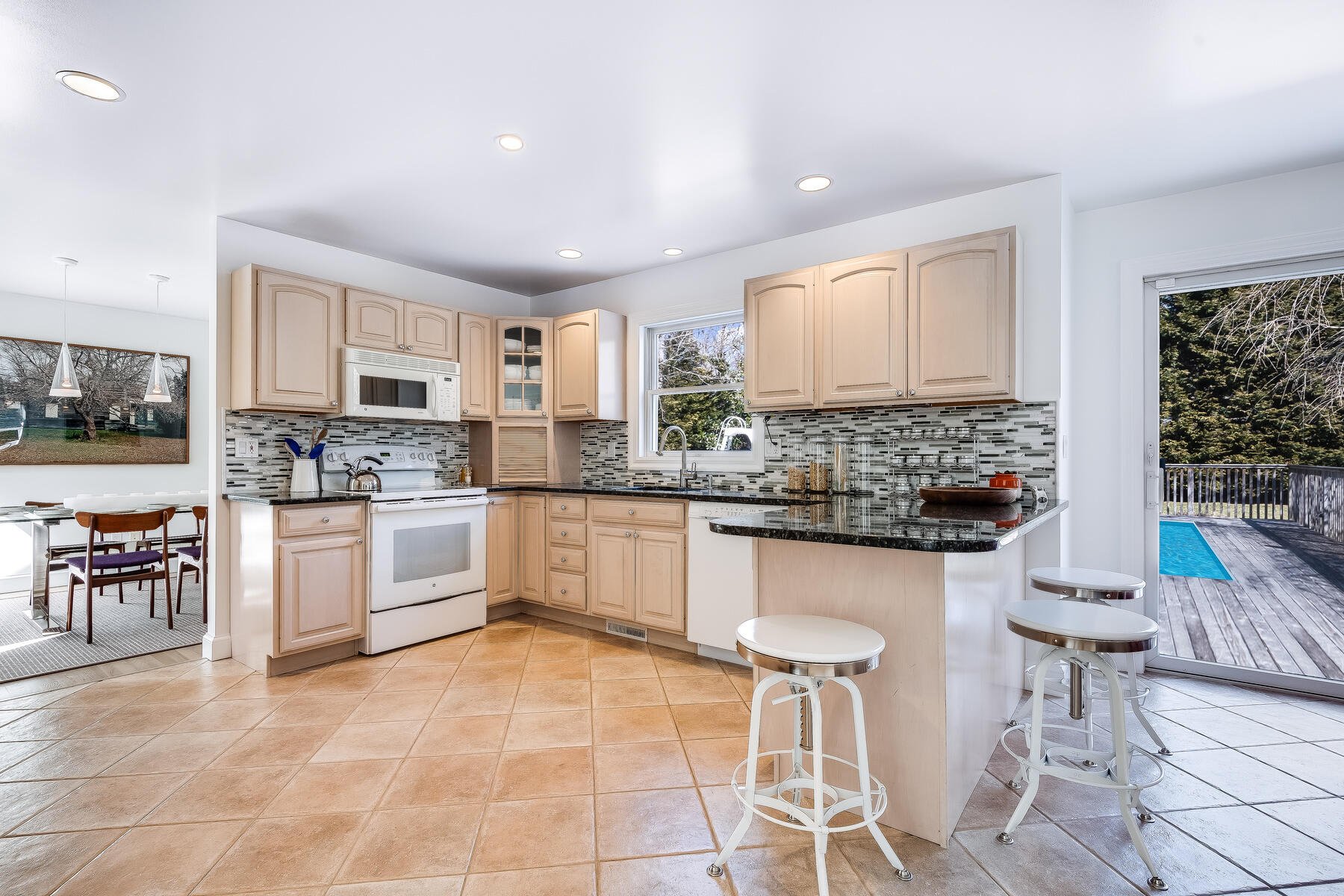 Springs Contemporary 