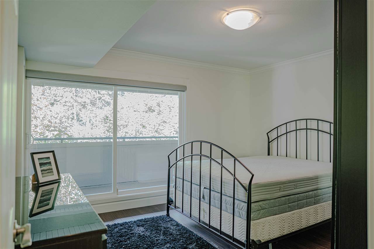 62 Shoreline Circle