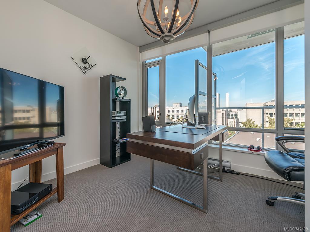 507-646 Michigan St