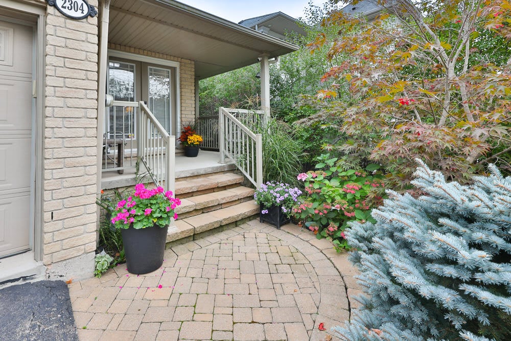 2304 Sovereign Street, Oakville