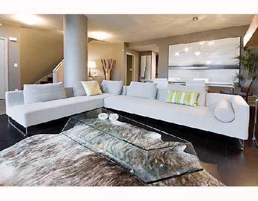 567 Beach Cres