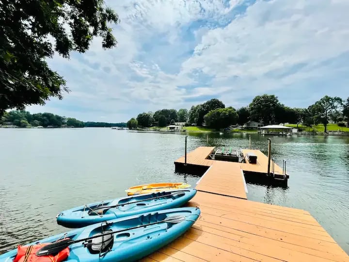 Lakefront Cabin - Lookout Lodge - on Lake Norman