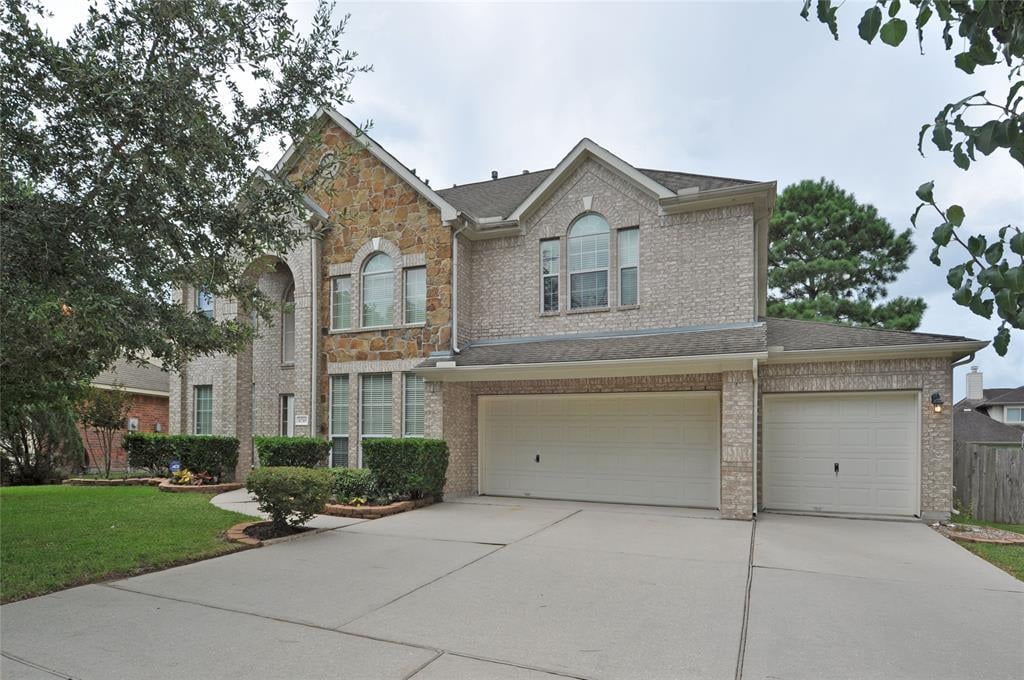 8710 Silver Lure Dr