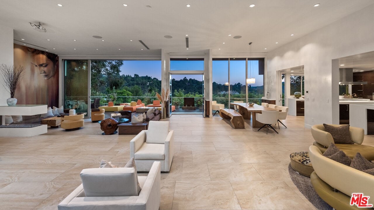 View Opulent