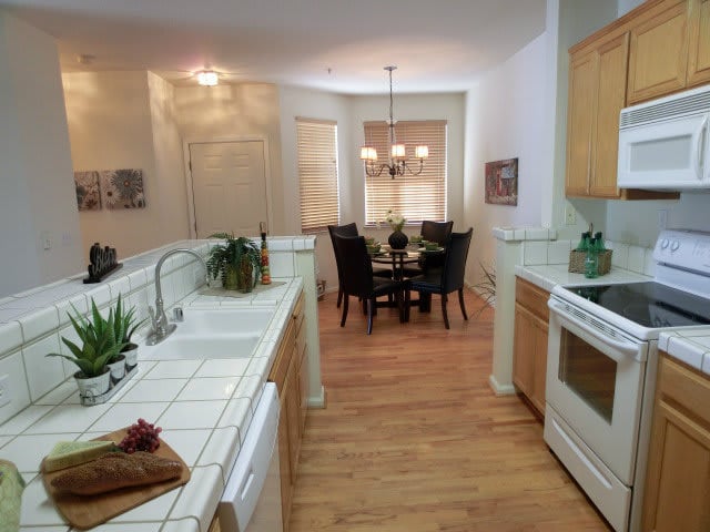 250 Santa Fe Terrace #319