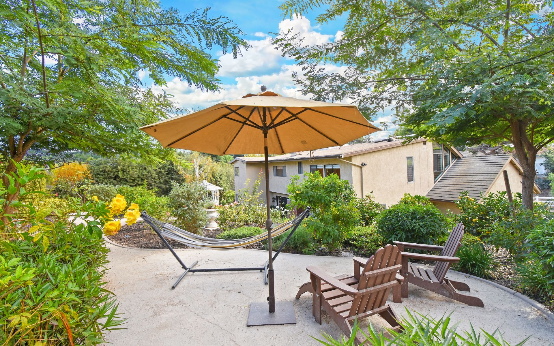 26800 Rolling Hills Road