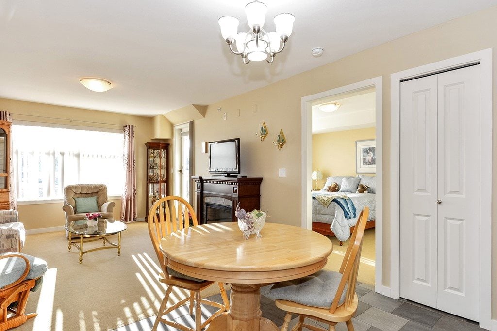 413-2511 King George Blvd