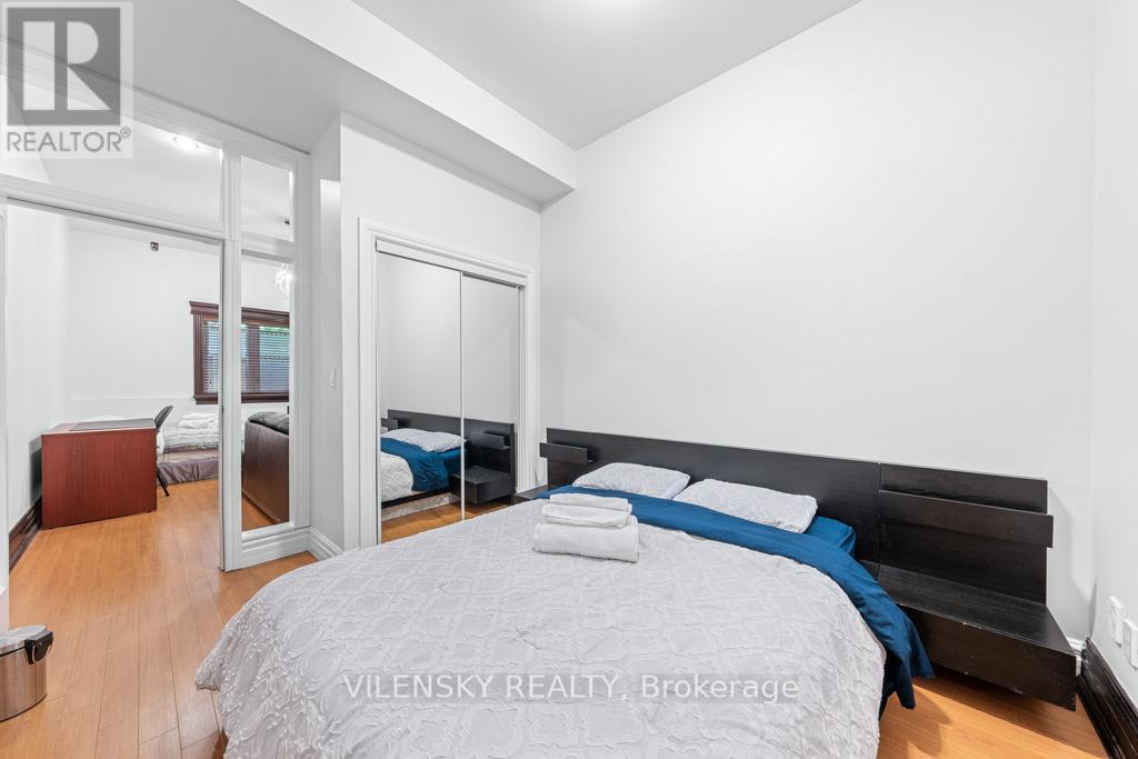 #BSMT -9193B Bathurst St
