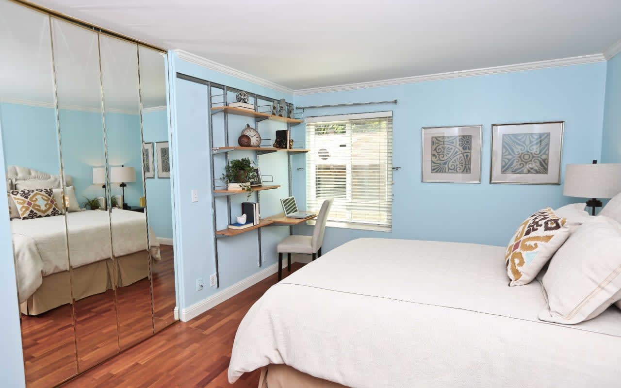 2560 Walnut Blvd Unit: 33