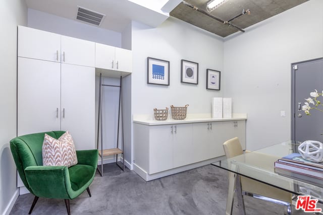 125 Pacific St #3