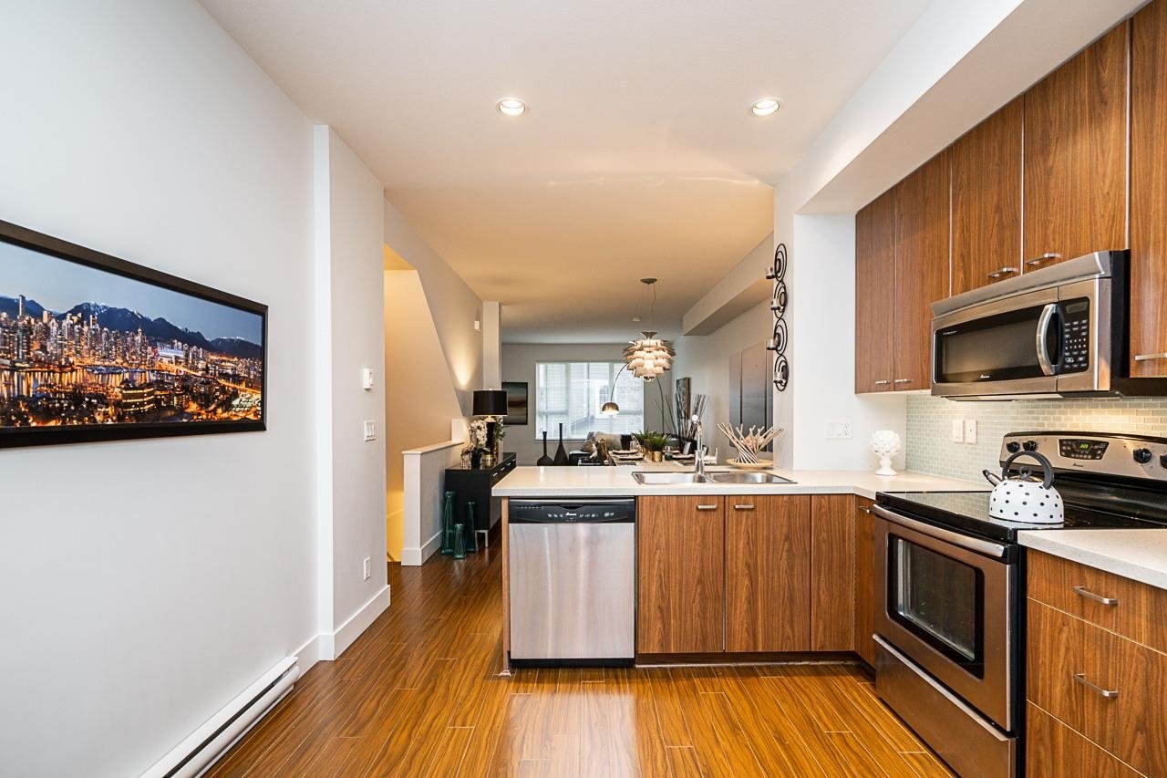 221-2450 161a St