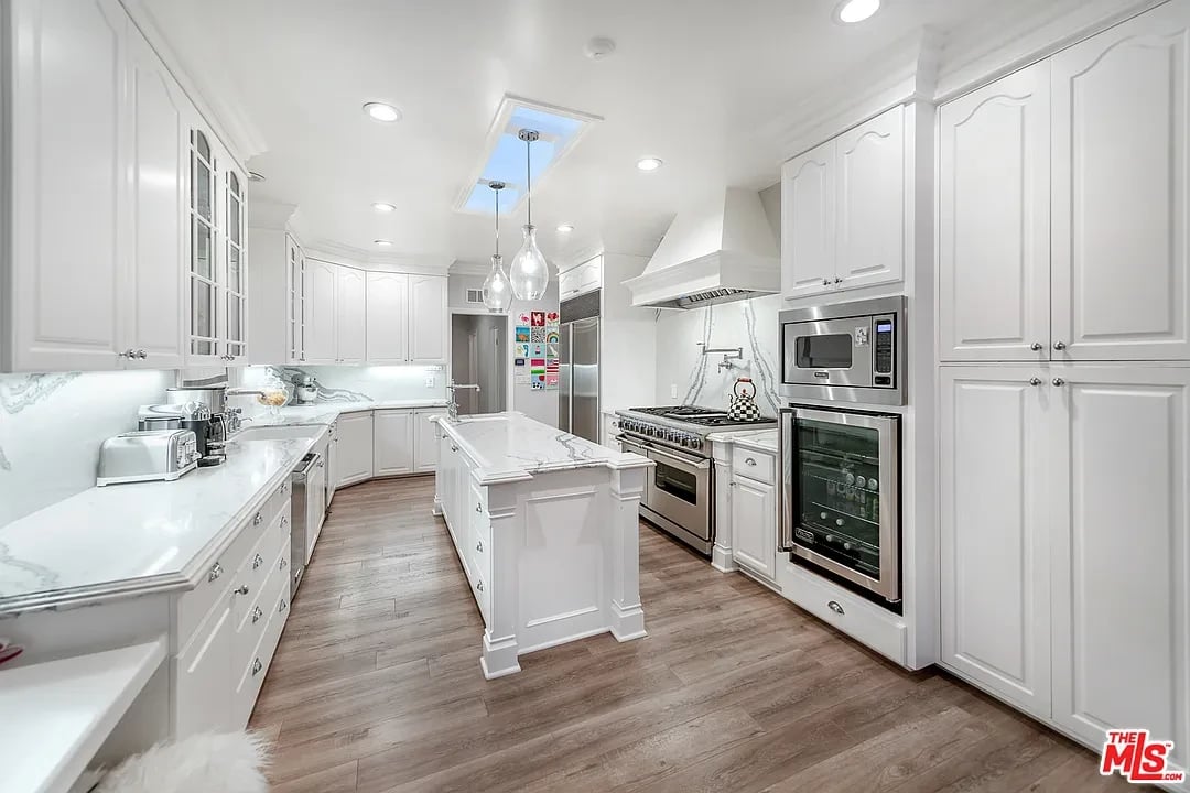 15771 Royal Ridge Rd