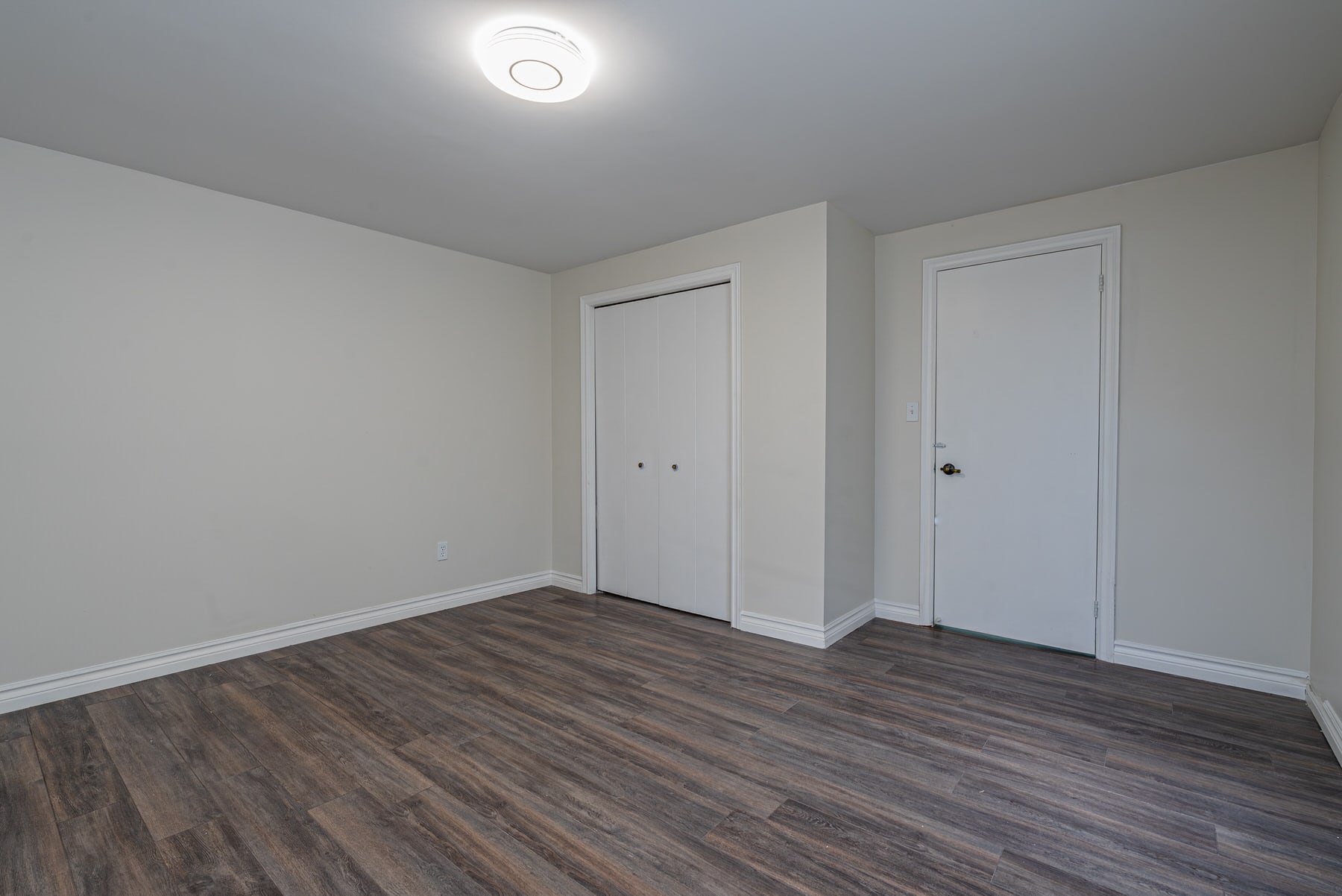 172 Nicholson Court, Burlington