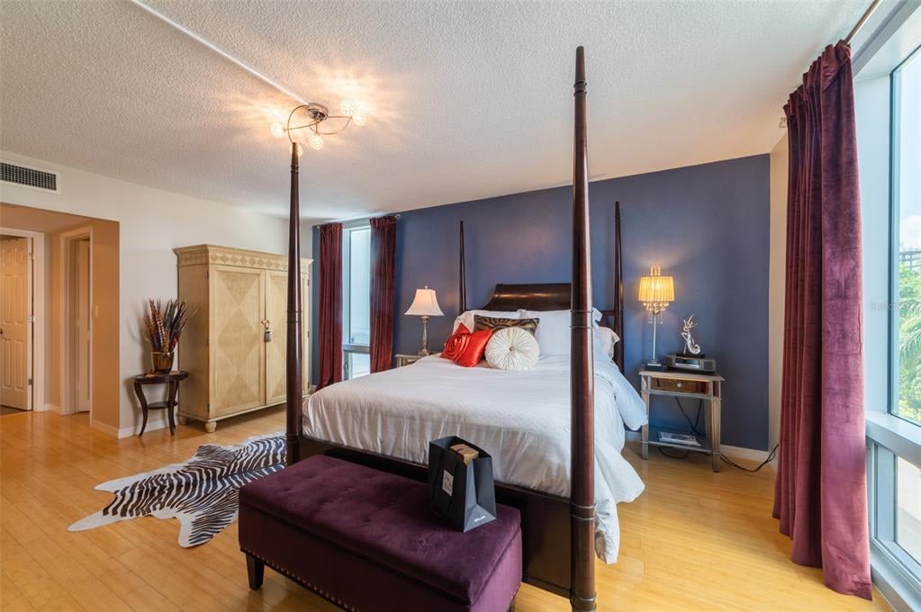 1111 N Gulfstream Ave Unit 3C