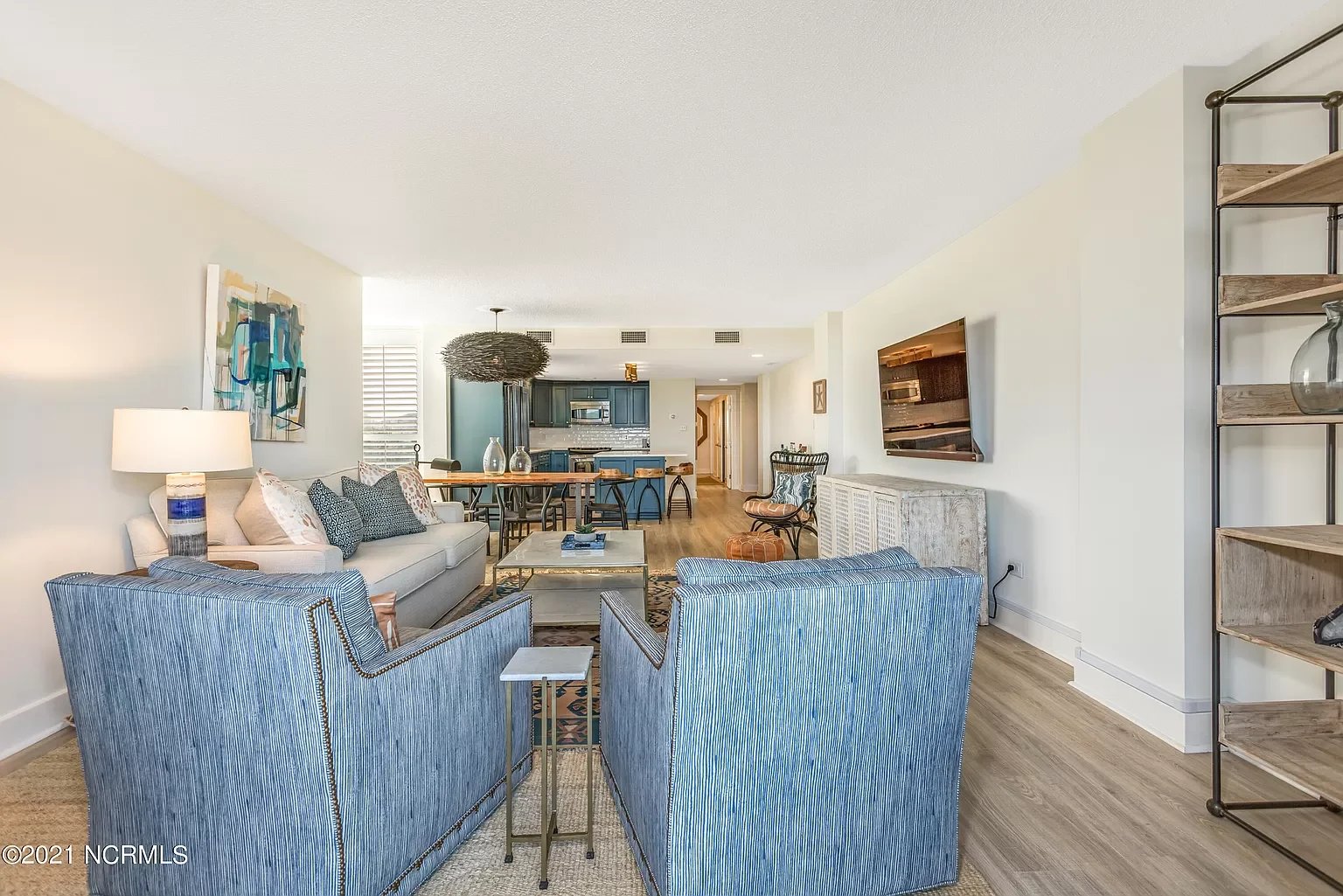 95 S Lumina Avenue Unit: 2-K