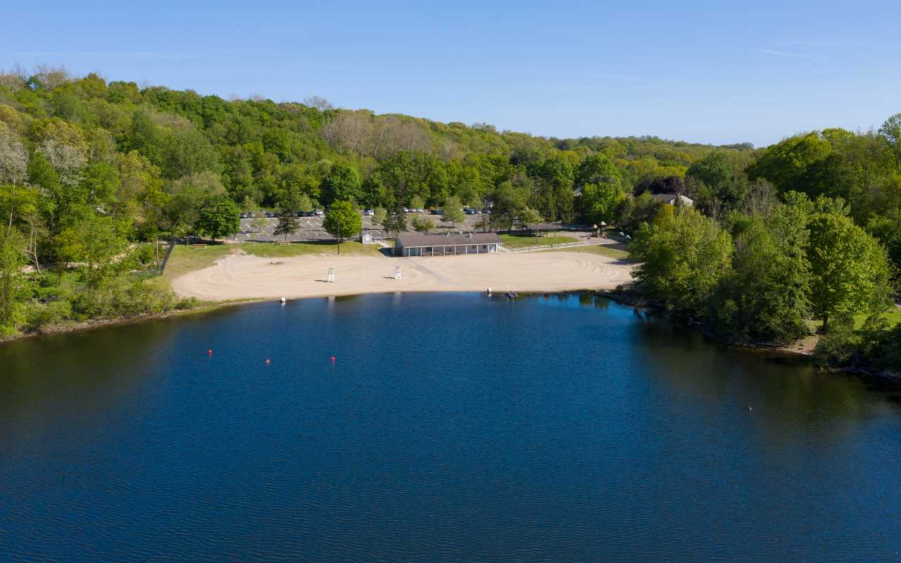 Lake Mohegan