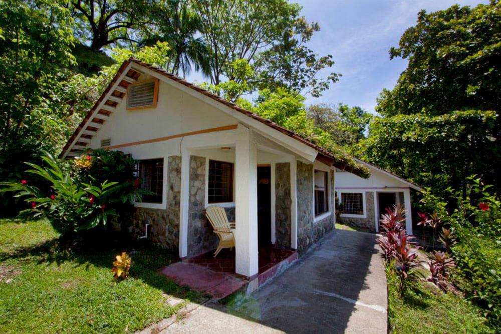 Manuel Antonio Beachfront Hotel