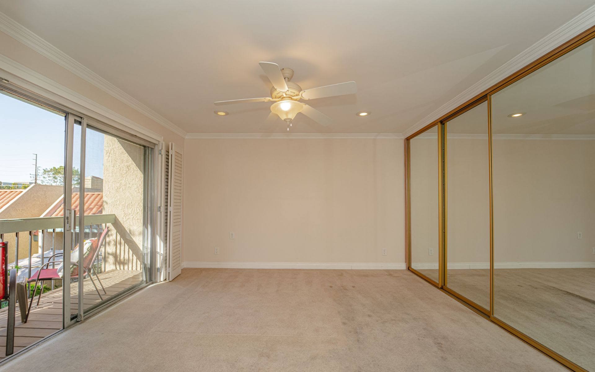 1070 Palo Verde Avenue