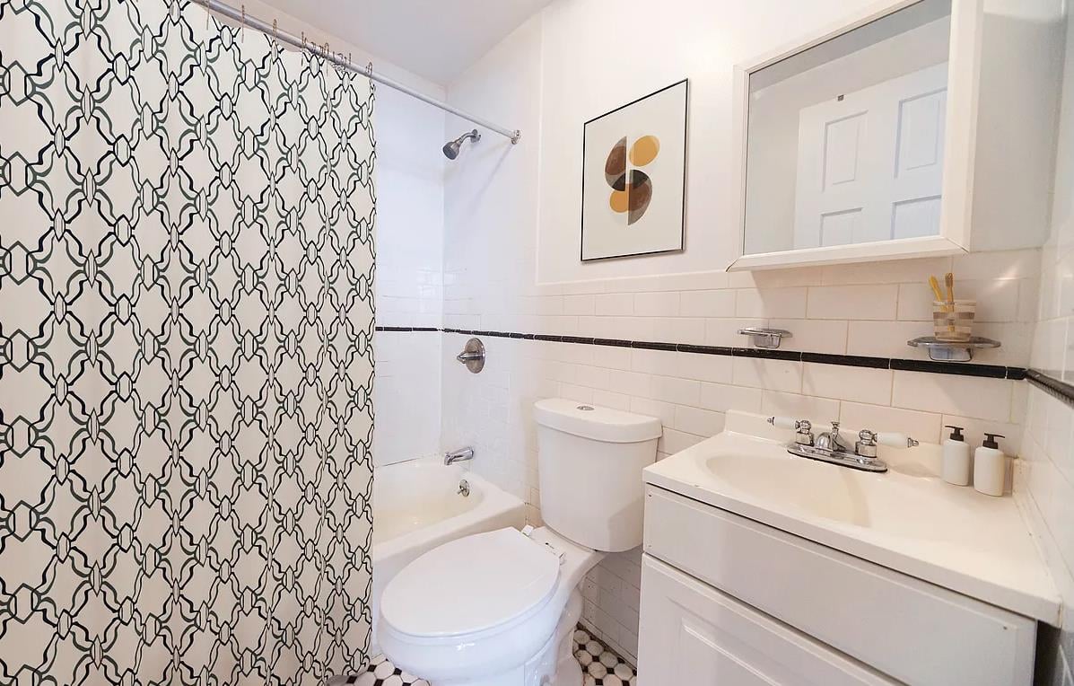 226 East 7th Street, Apt 1-A
