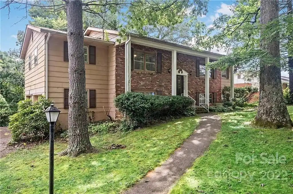81 Placid Dr