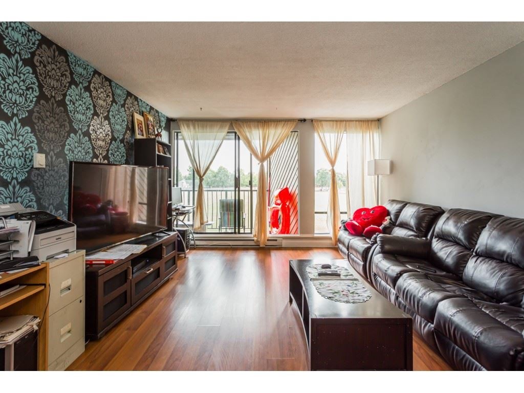111-9300 Glenacres Dr