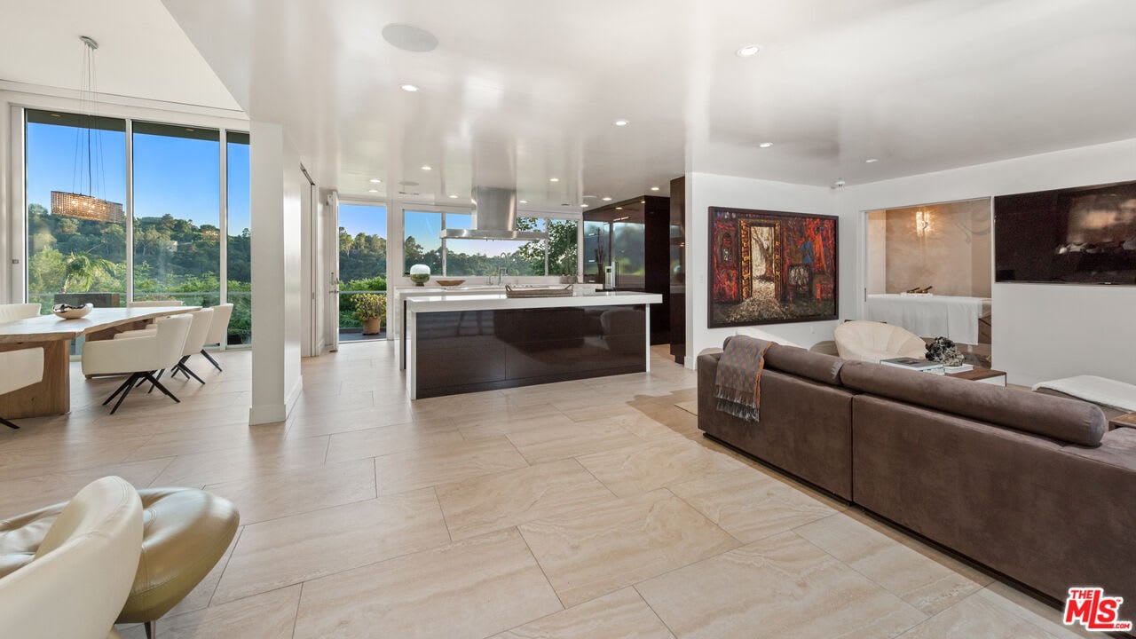 View Opulent