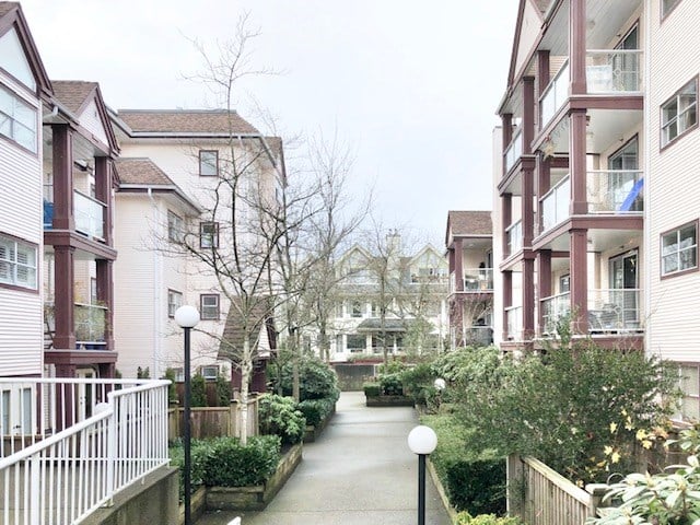 306-3680 Rae Ave