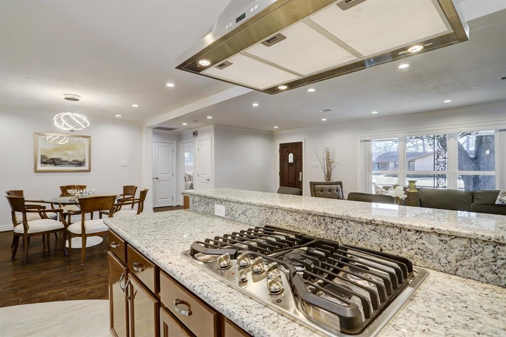 2106 De Milo Dr