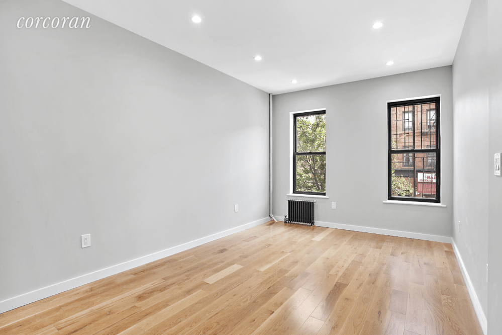482 Tompkins Ave Unit: 2D