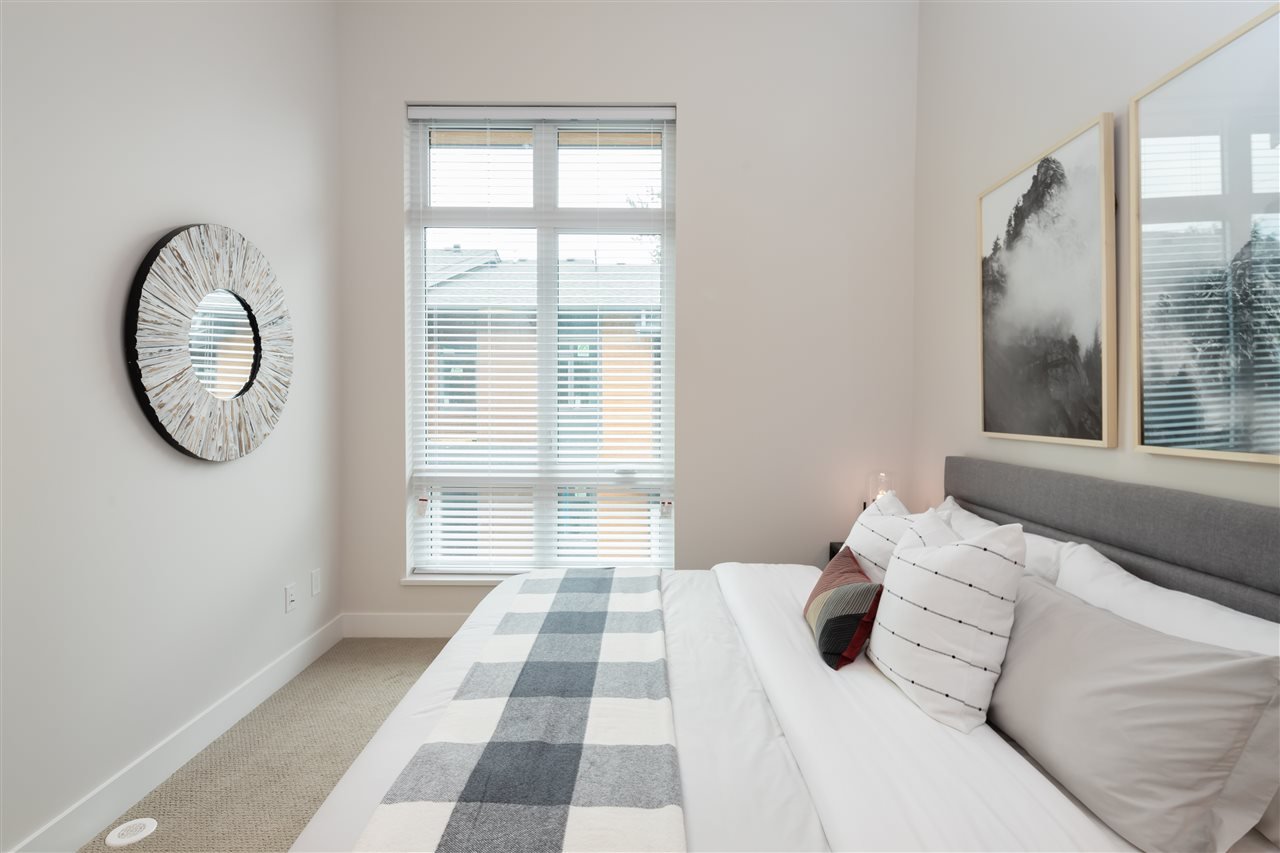 23-70 Seaview Dr