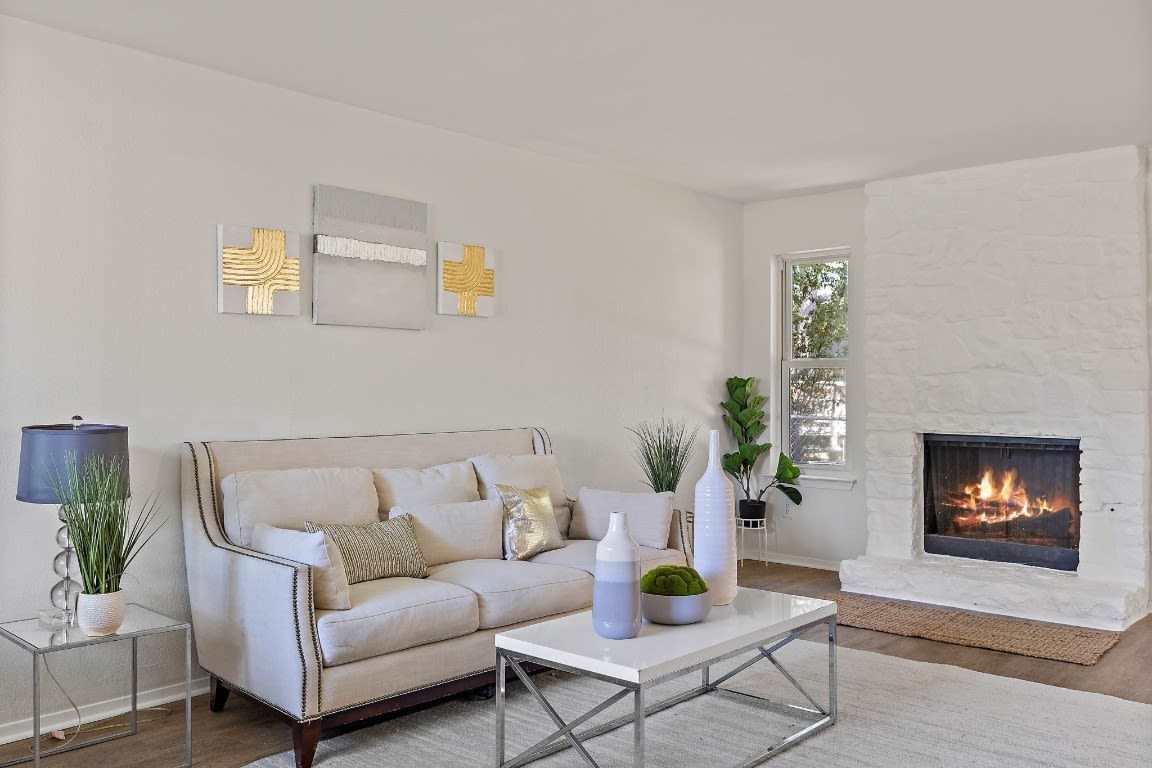 9737 Anderson Village Dr