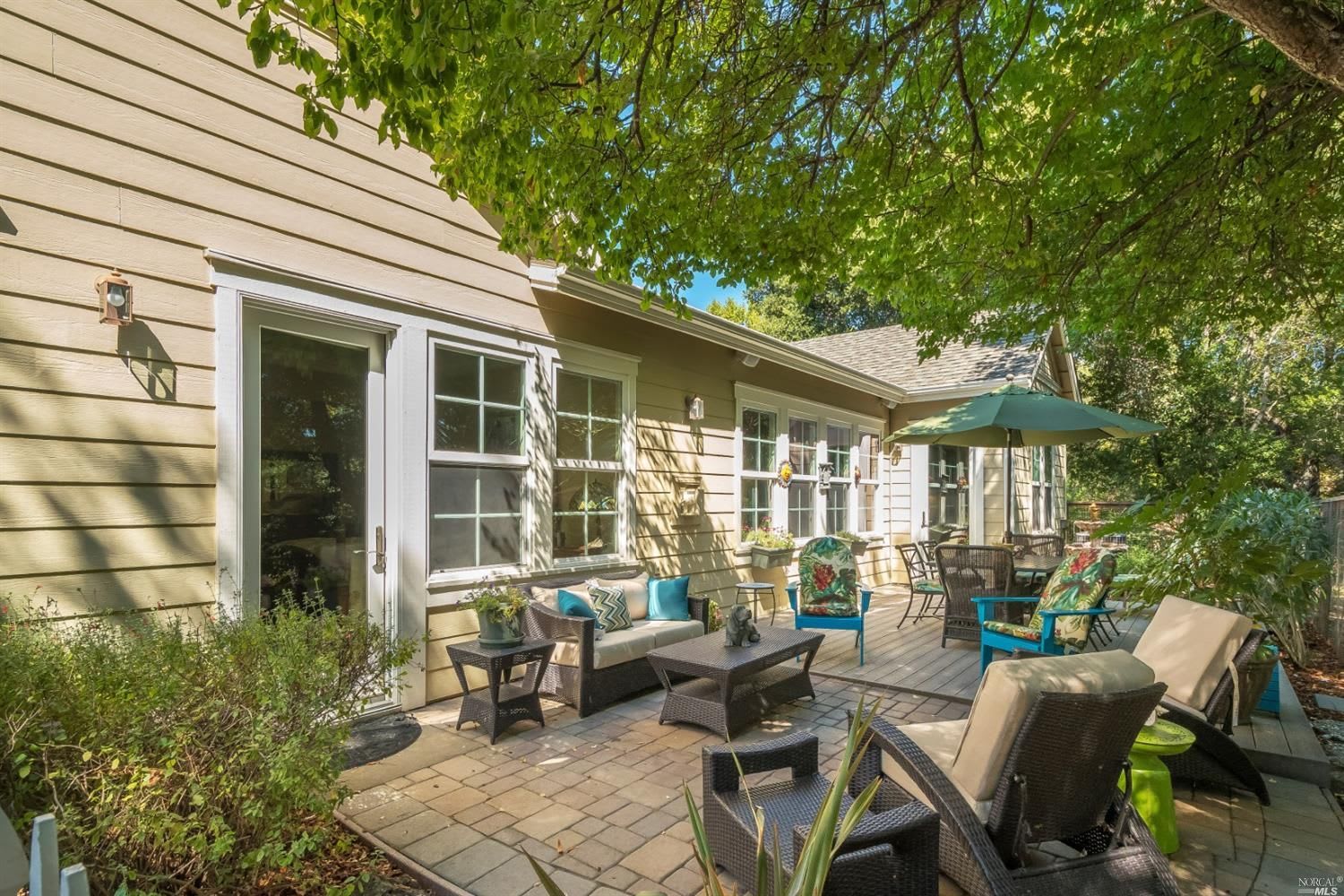 7 Creekview Ct