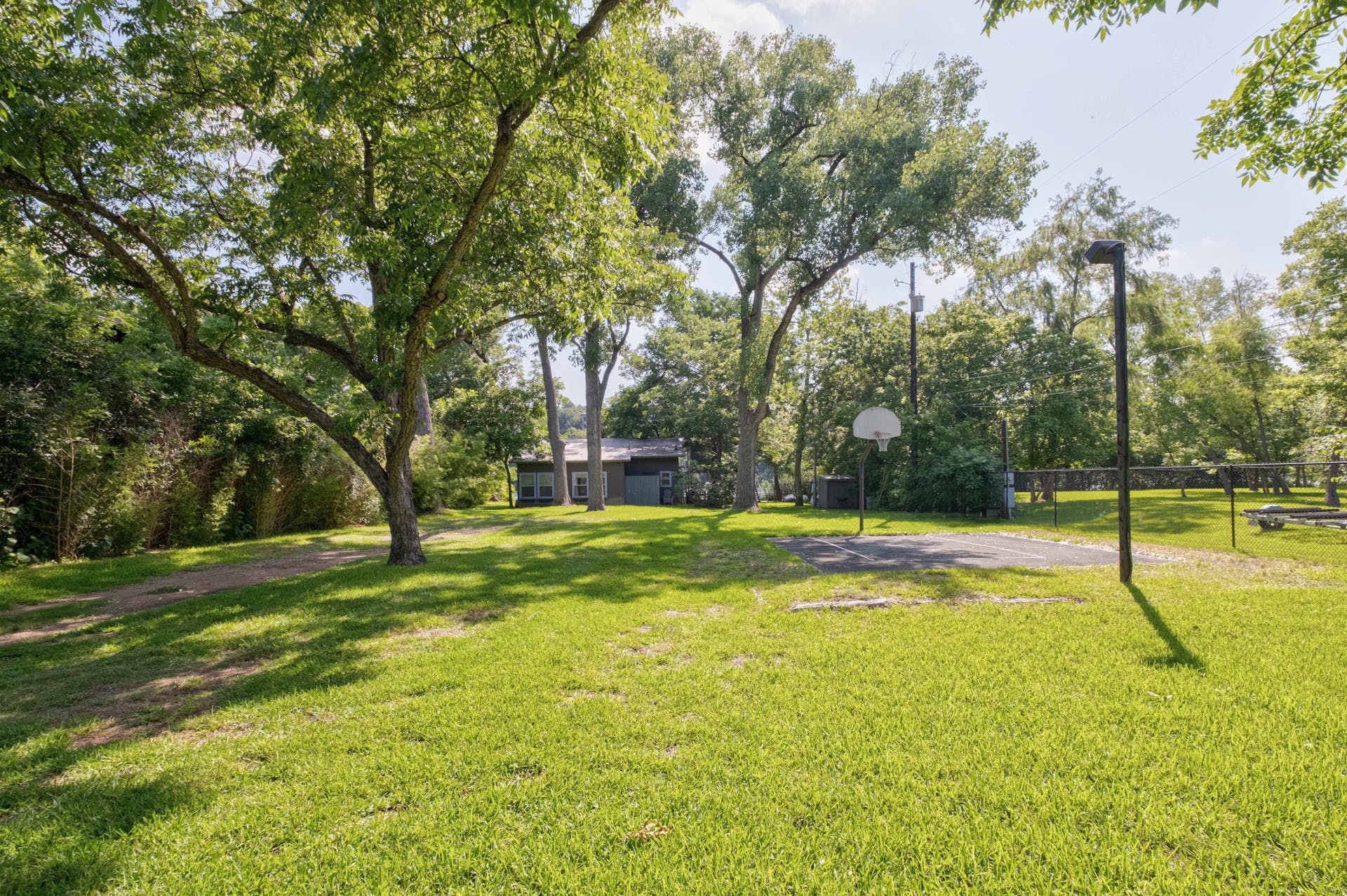 1500 Rockcliff Road